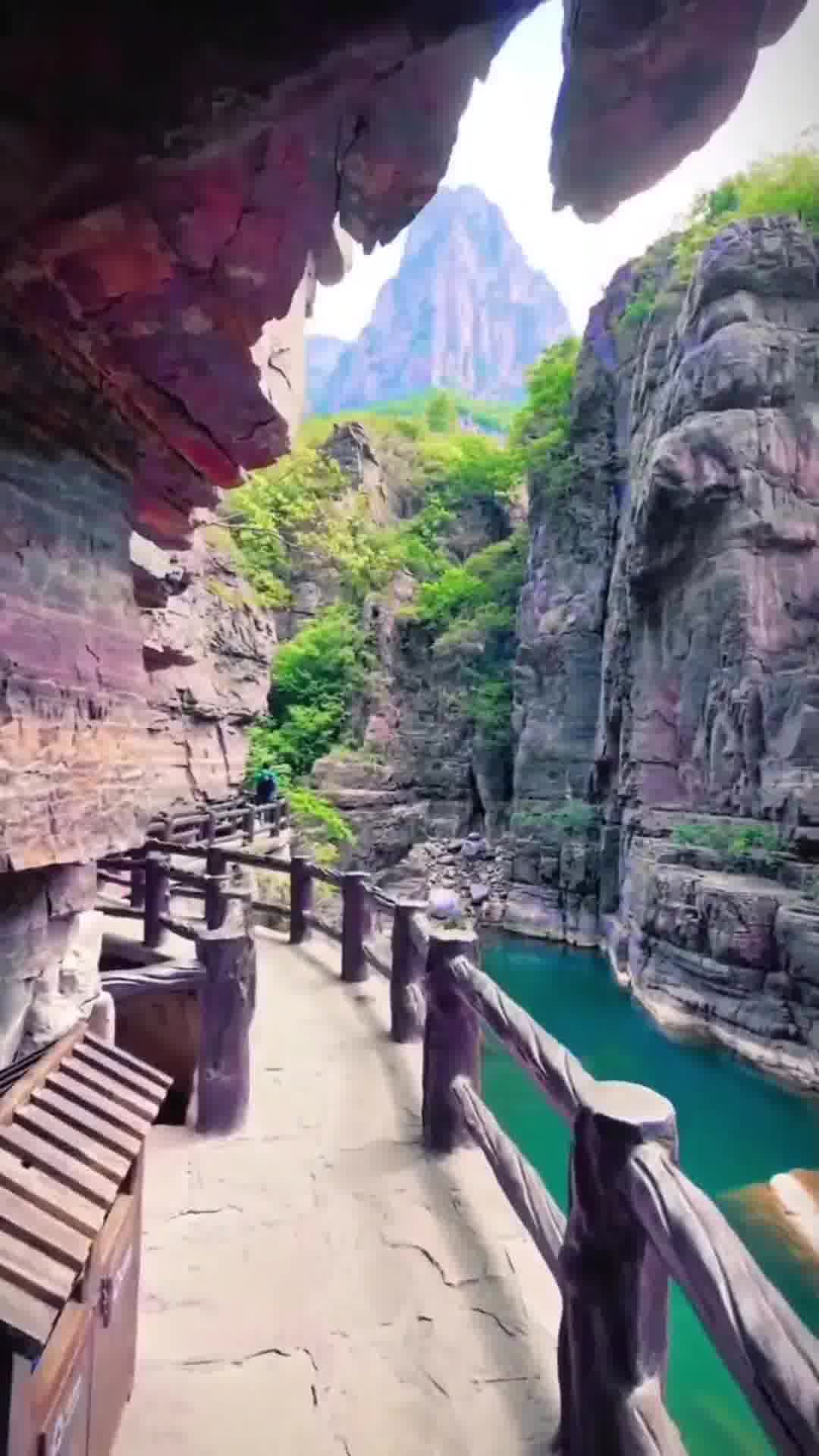 中原瑰宝，河南，历史与现代交融的璀璨缩影